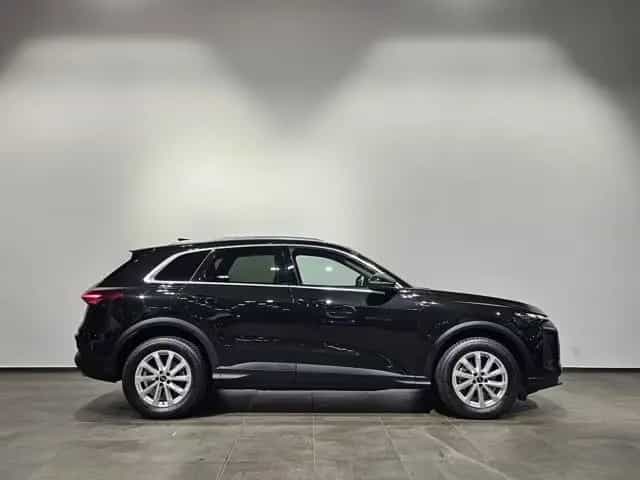 Audi Q5 TFSI Q.Led Leder Virtual Kamera AHK 19 Zoll 11/2025-photo-6