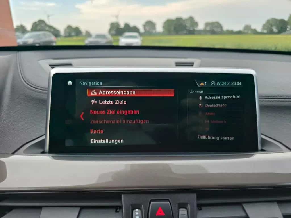 BMW X1 sDrive 20 i xLine LED Leder Alu AHK 07/2020-photo-33