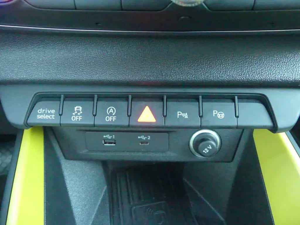 Audi A1 Sportback 30 1.0 TFSI advanced LED ACC Navi 09/2019-photo-16