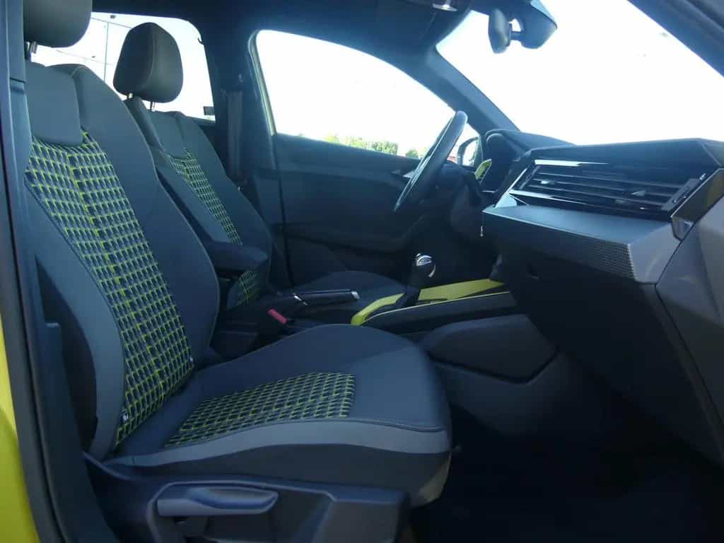 Audi A1 Sportback 30 1.0 TFSI advanced LED ACC Navi 09/2019-photo-29