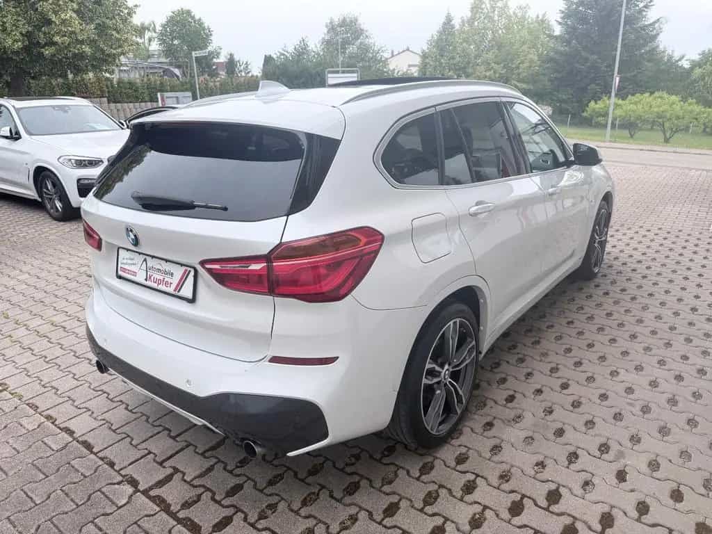 BMW X1 xDrive20i M Sport Aut M19" PANO KAMERA eSitze 09/2017-photo-9