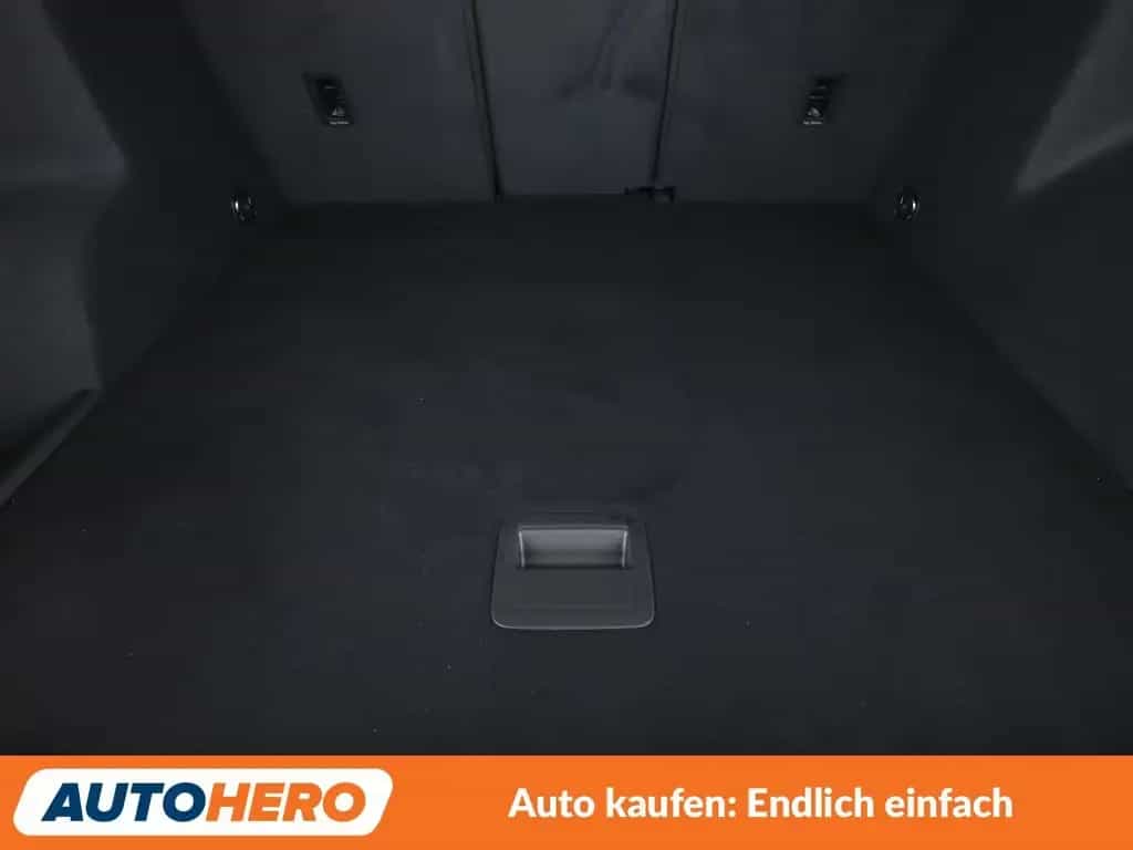 Audi Q3 Sportback 40 TFSI quattro S line Aut.*NAVI* 09/2021-photo-17