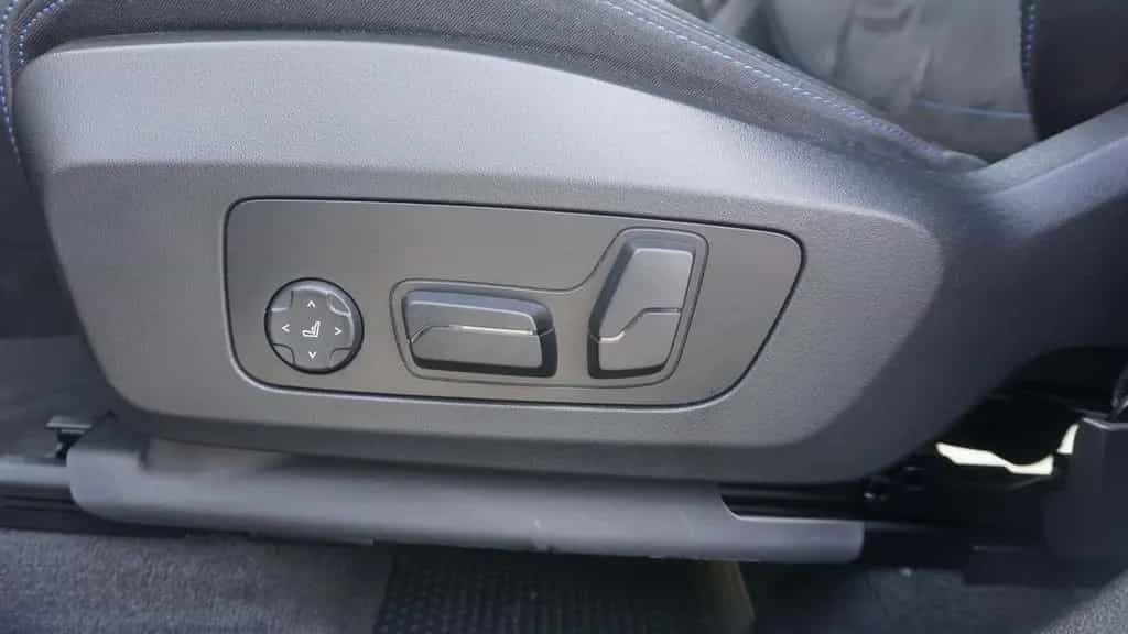 BMW X1 sDrive20i M Sportpaket Head-Up HK HiFi DAB 12/2023-photo-24