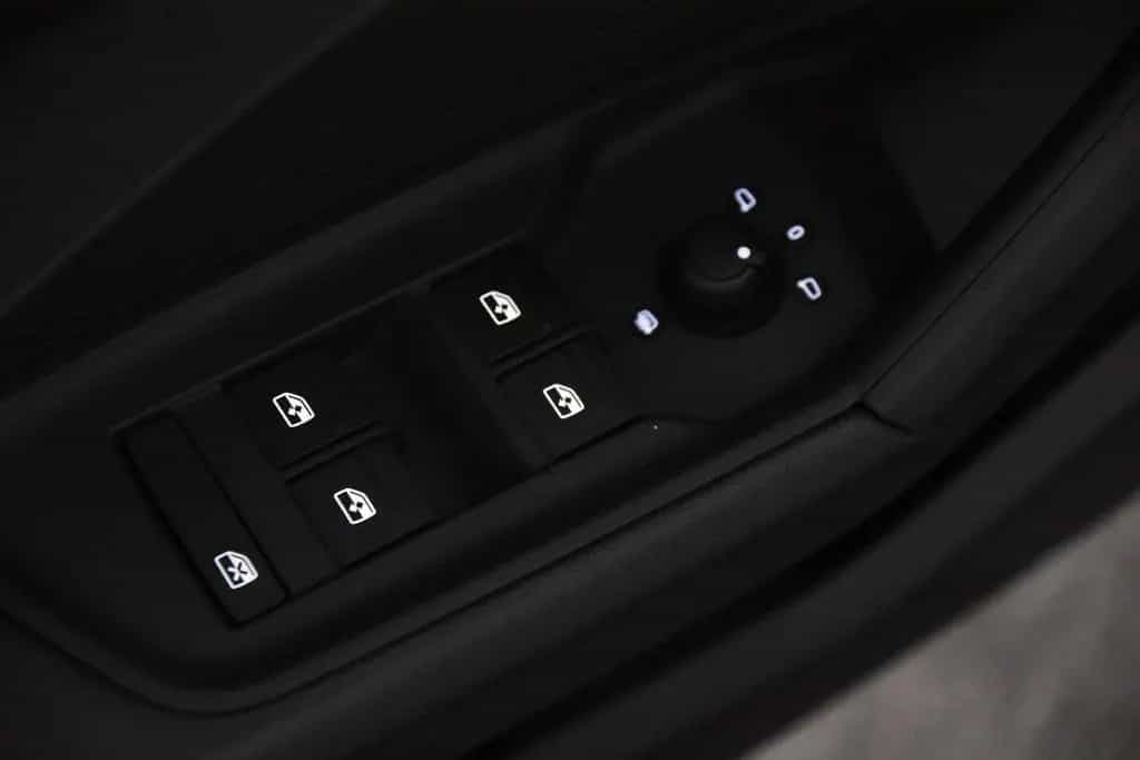 Audi A3 40 TFSI Sportback *1.Hand*Navi*Park ass.* 07/2023-photo-21