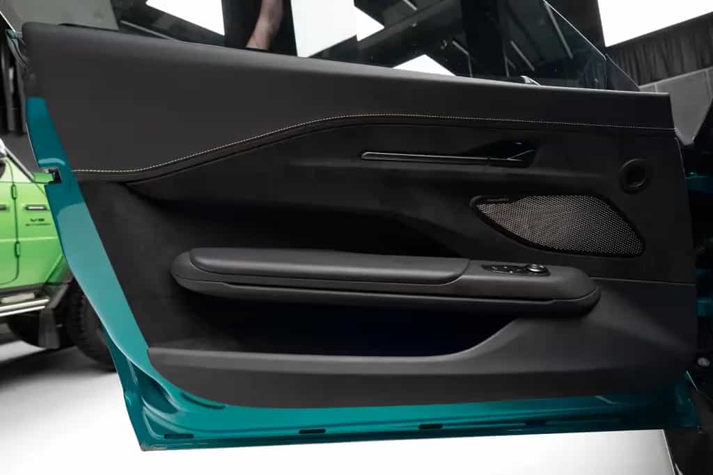 Aston Martin V8 Vantage 07/2024-photo-10