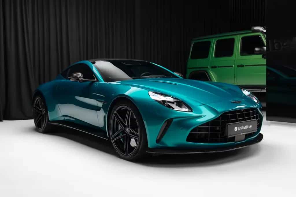 Aston Martin V8 Vantage 07/2024-photo-2