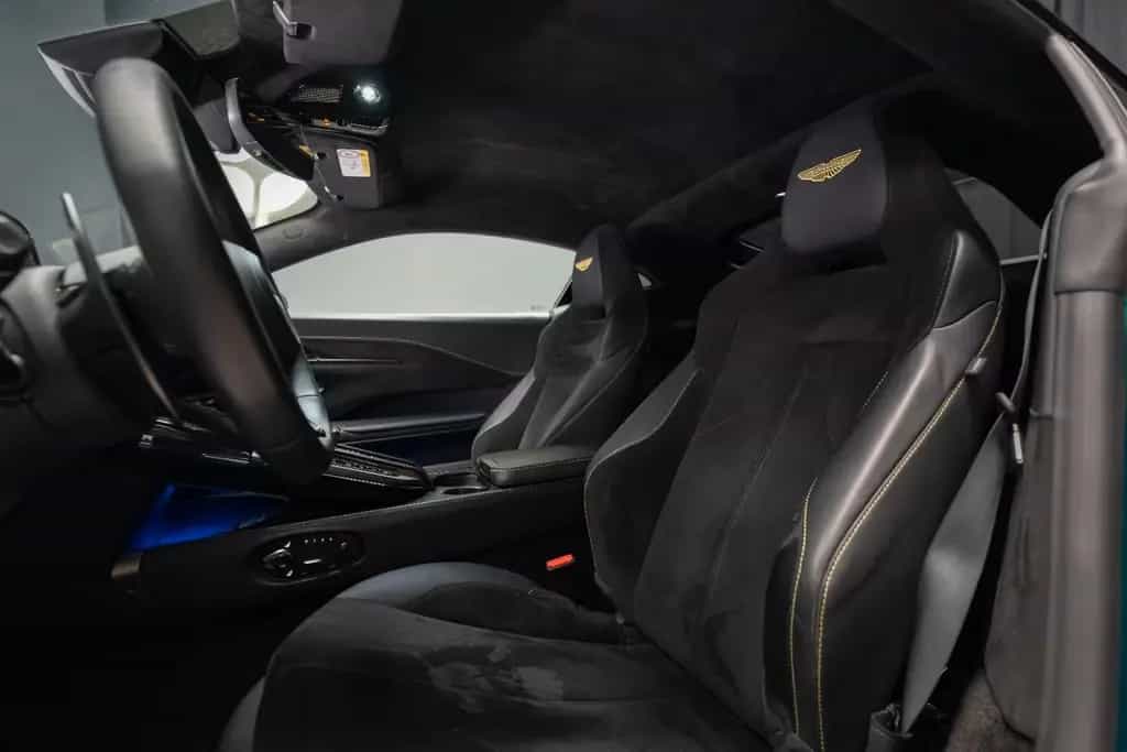 Aston Martin V8 Vantage 07/2024-photo-28
