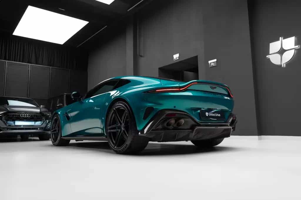Aston Martin V8 Vantage 07/2024-photo-36