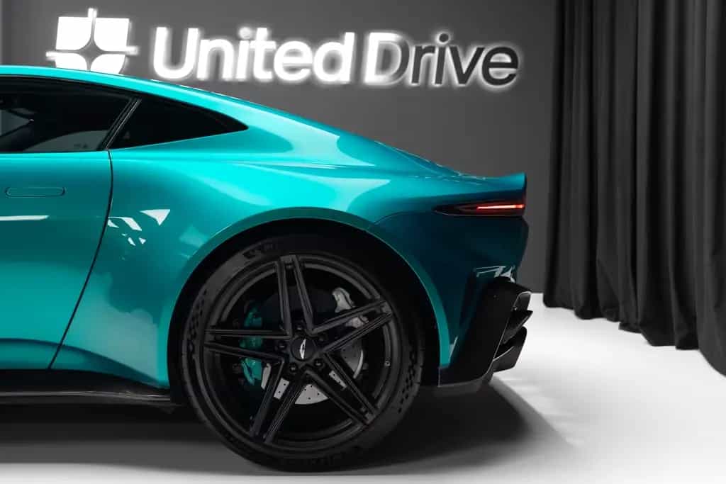 Aston Martin V8 Vantage 07/2024-photo-8