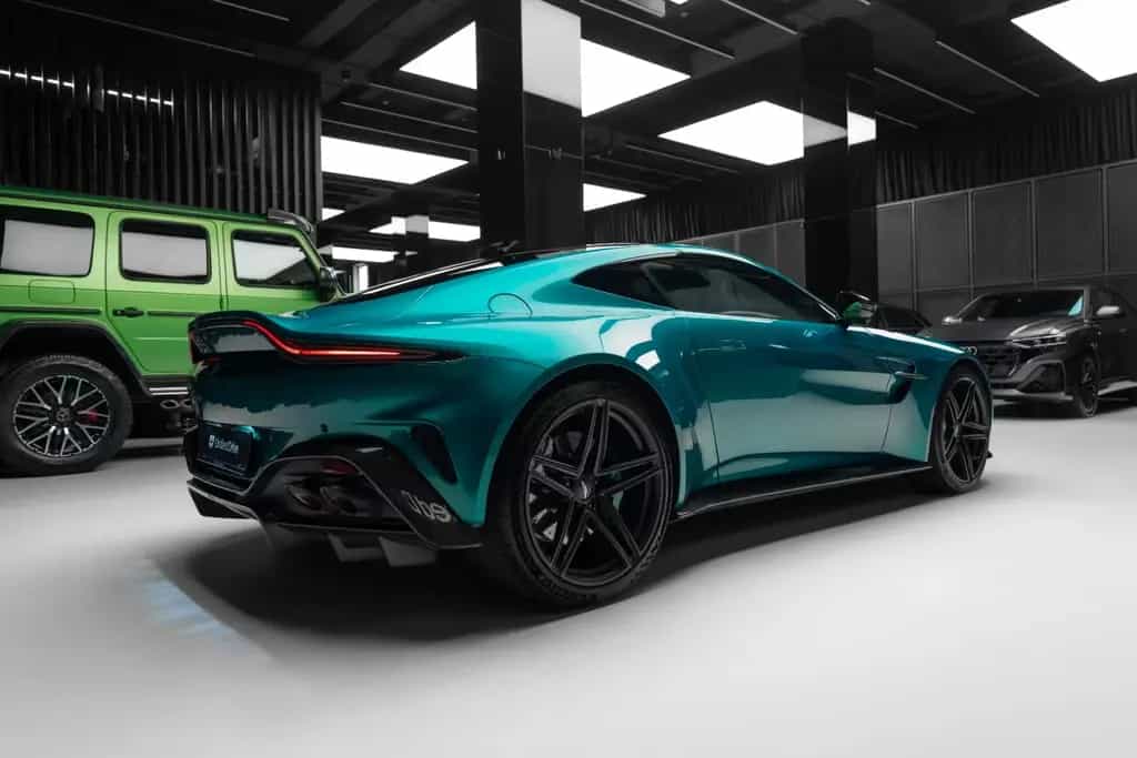 Aston Martin V8 Vantage 07/2024-photo-9
