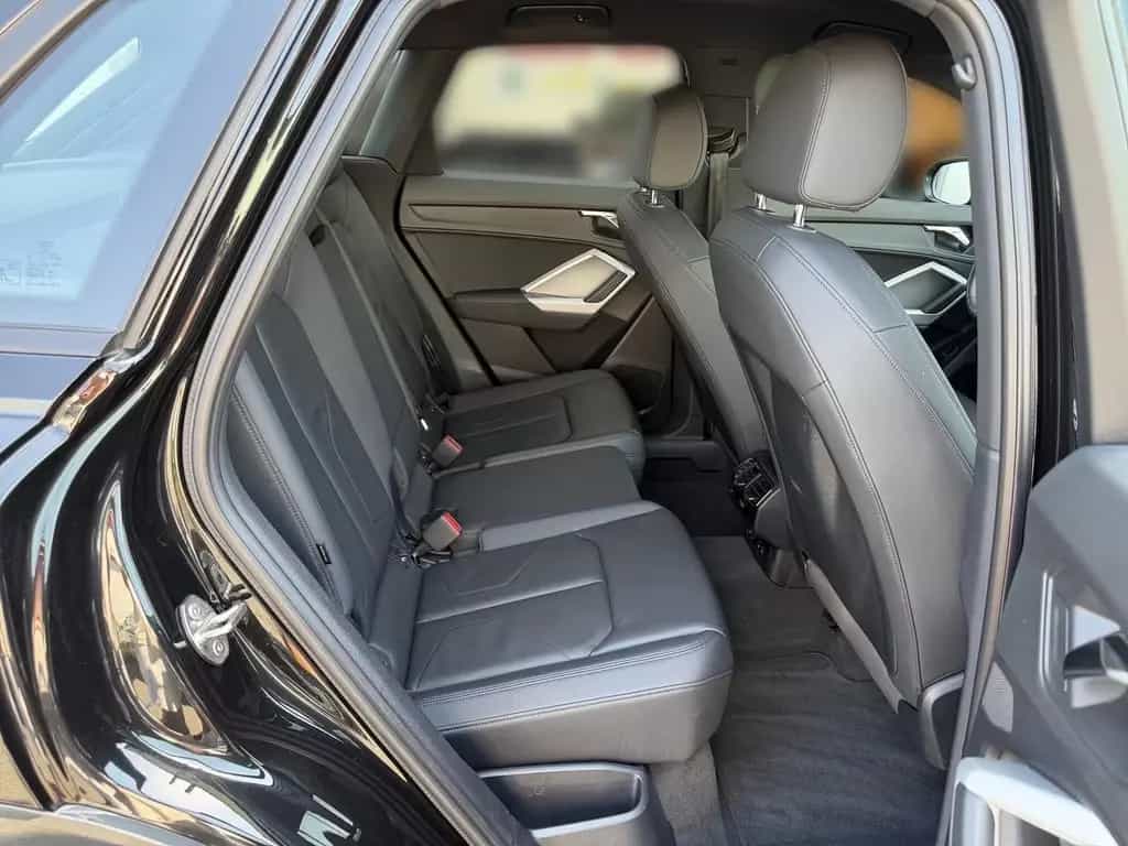 Audi Q3 35 1.5 TFSI S LINE Leder Kamera elektr. AH... 12/2023-photo-15