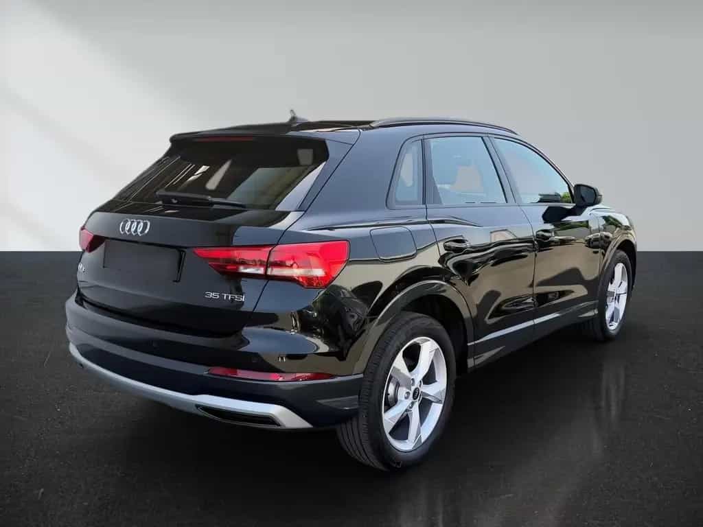 Audi Q3 35 1.5 TFSI S LINE Leder Kamera elektr. AH... 12/2023-photo-4