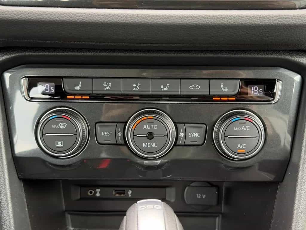 Volkswagen Tiguan 2.0 TDI DSG Highline 4Motion/1HAND/AHK/AC 11/2016-photo-13