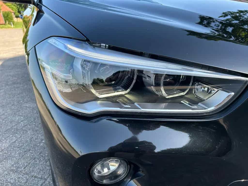 BMW X1 xDrive 20 i xLine/Pano/HUD/LED/Ahk !! 08/2017-photo-19