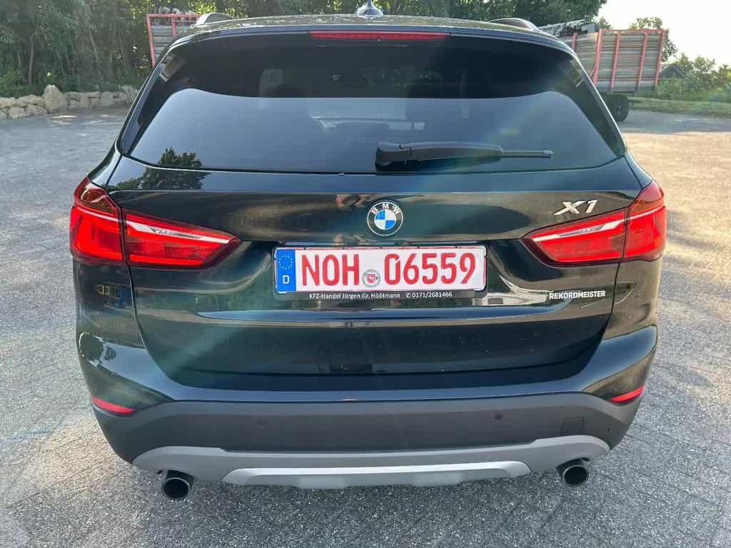 BMW X1 xDrive 20 i xLine/Pano/HUD/LED/Ahk !! 08/2017-photo-4