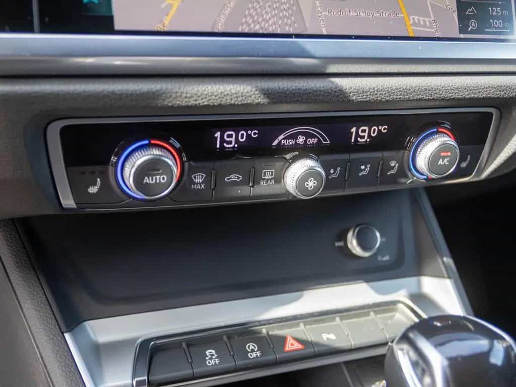Audi Q3 advanced 35TFSI Stronic Navi LED GRA AHK EPH 03/2019-photo-19