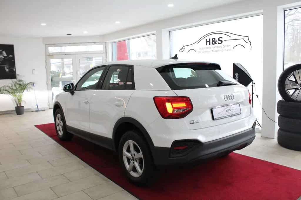 Audi Q2 35 TFSI NAVI CARPLAY 12/2022-photo-2