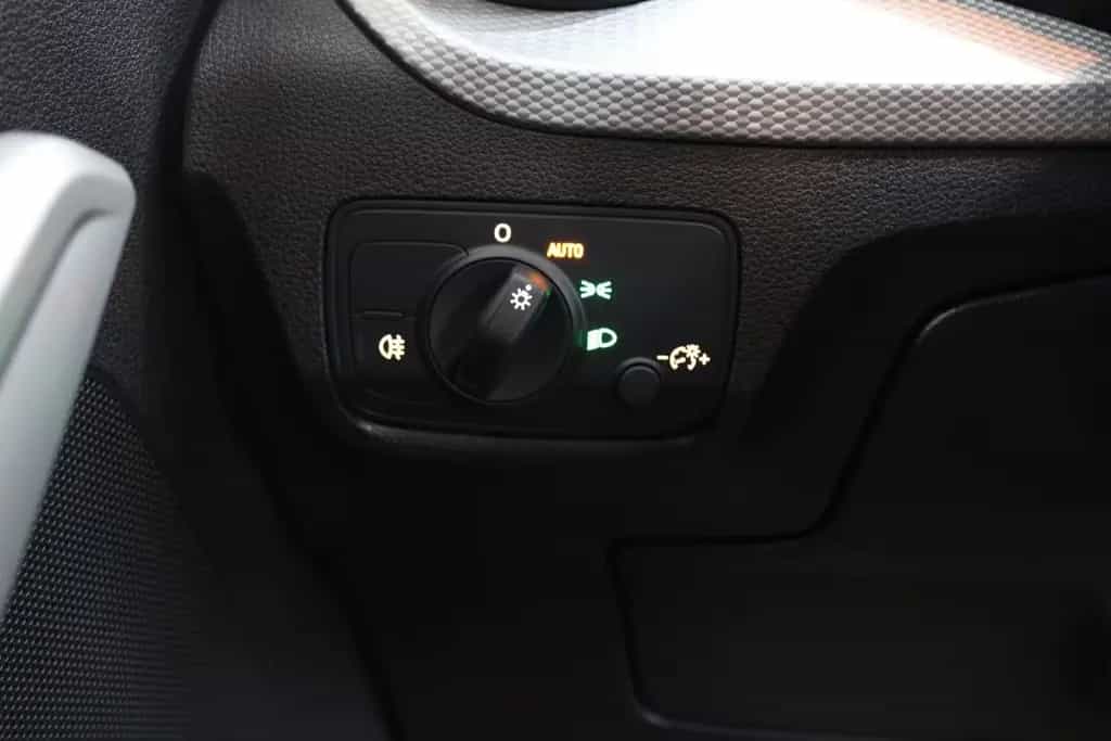 Audi Q2 35 TFSI NAVI CARPLAY 12/2022-photo-25