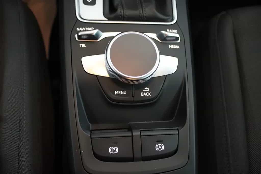 Audi Q2 35 TFSI NAVI CARPLAY 12/2022-photo-34