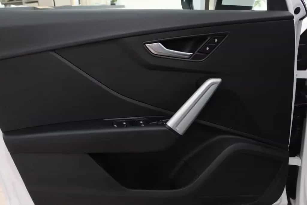 Audi Q2 35 TFSI NAVI CARPLAY 12/2022-photo-9