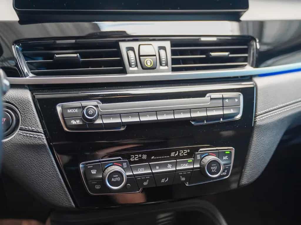 BMW X2 20d xDrive Shadow-Line Harman Kardon AHK HUD 02/2022-photo-23
