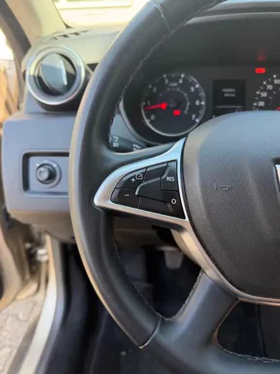 Dacia Duster II COMFORT-NAVI-RFK-TEMPO-AHK-START STOP 08/2019-photo-15