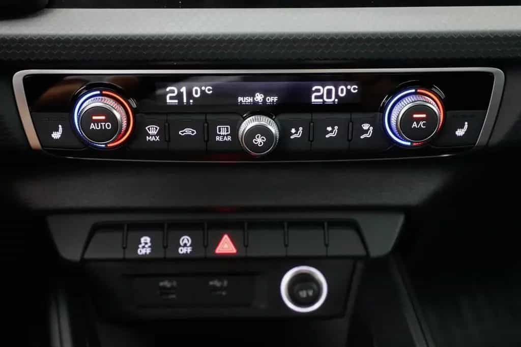 Audi A1 30 TFSI SHZ PDC Virtual Navi Klima Alu 12/2019-photo-22