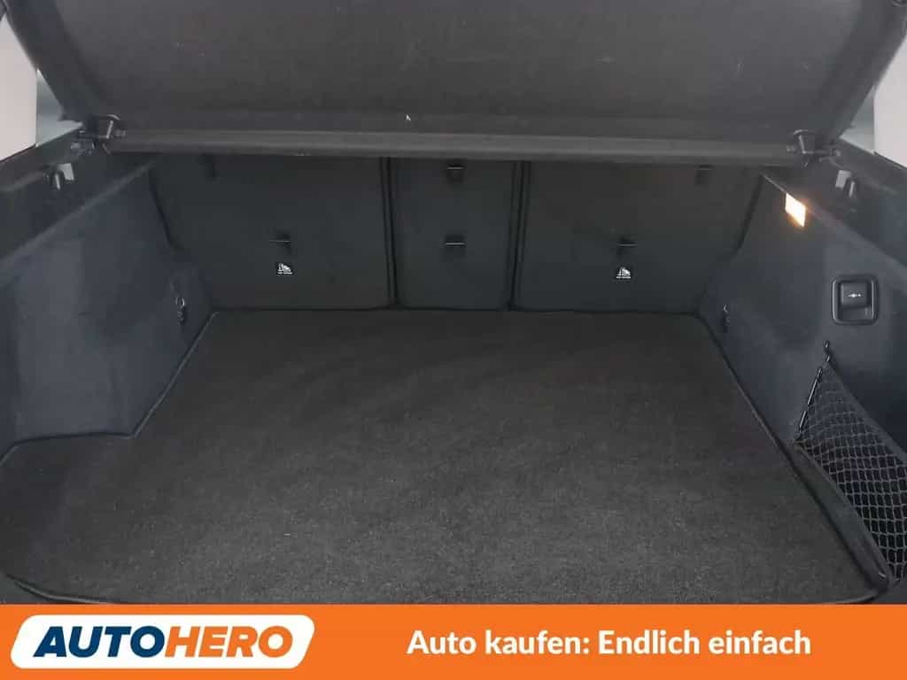 BMW X1 sDrive 20i Advantage Aut.*NAVI*TEMPO*PDC*SHZ*ALU 01/2019-photo-17