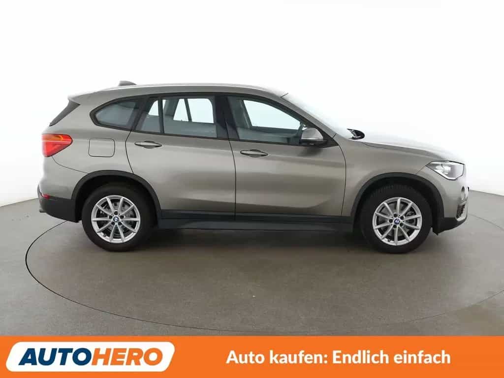 BMW X1 sDrive 20i Advantage Aut.*NAVI*TEMPO*PDC*SHZ*ALU 01/2019-photo-6