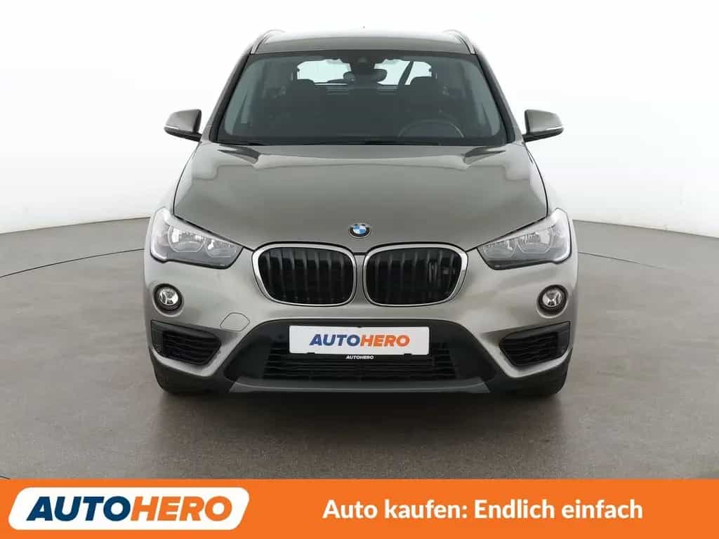 BMW X1 sDrive 20i Advantage Aut.*NAVI*TEMPO*PDC*SHZ*ALU 01/2019-photo-8