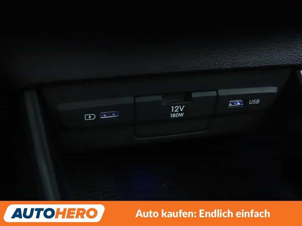 Hyundai i20 1.0 T-GDI Mild-Hybrid Trend Aut*NAVI*LED* 10/2020-photo-24