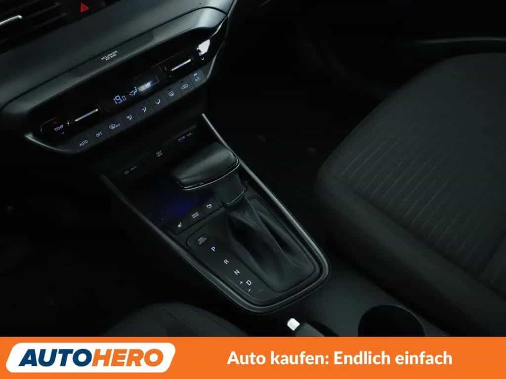 Hyundai i20 1.0 T-GDI Mild-Hybrid Trend Aut*NAVI*LED* 10/2020-photo-25