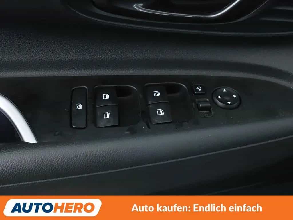 Hyundai i20 1.0 T-GDI Mild-Hybrid Trend Aut*NAVI*LED* 10/2020-photo-28