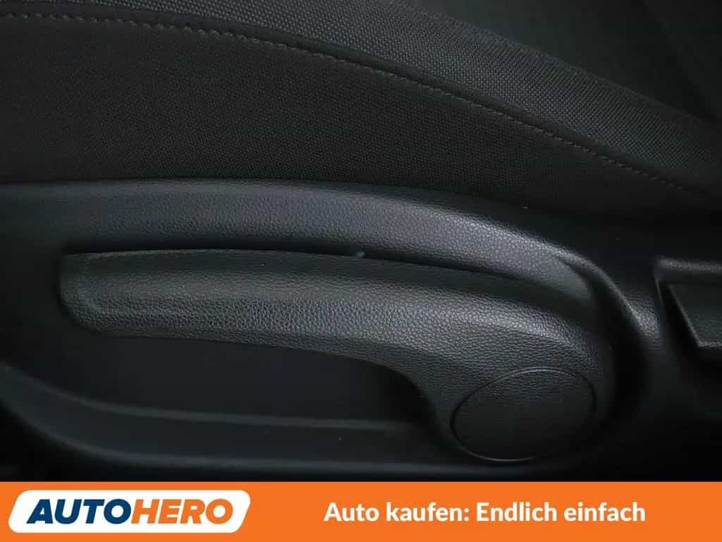 Hyundai i20 1.0 T-GDI Mild-Hybrid Trend Aut*NAVI*LED* 10/2020-photo-30