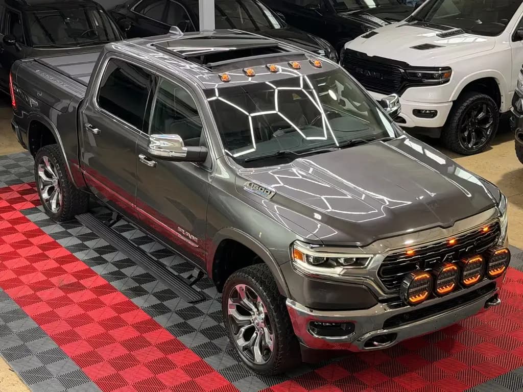 Main__Slider__Photo:Dodge RAM 1500 5.7 HEMI 4X4 LIMITED Pano 360° RAM-BOX 10/2022-0