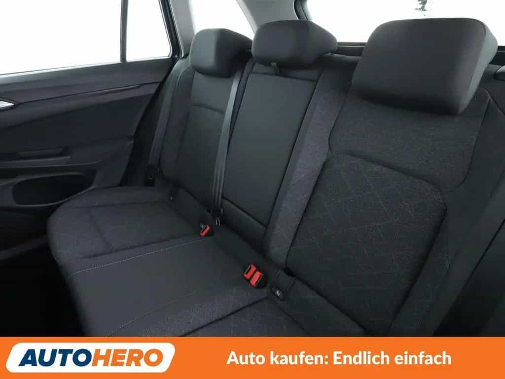 Volkswagen Golf VIII 1.5 TSI ACT Life*LED*TEMPO*PDC*SHZ* 07/2021-photo-13