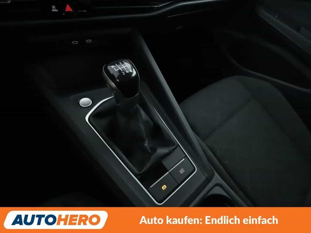 Volkswagen Golf VIII 1.5 TSI ACT Life*LED*TEMPO*PDC*SHZ* 07/2021-photo-23