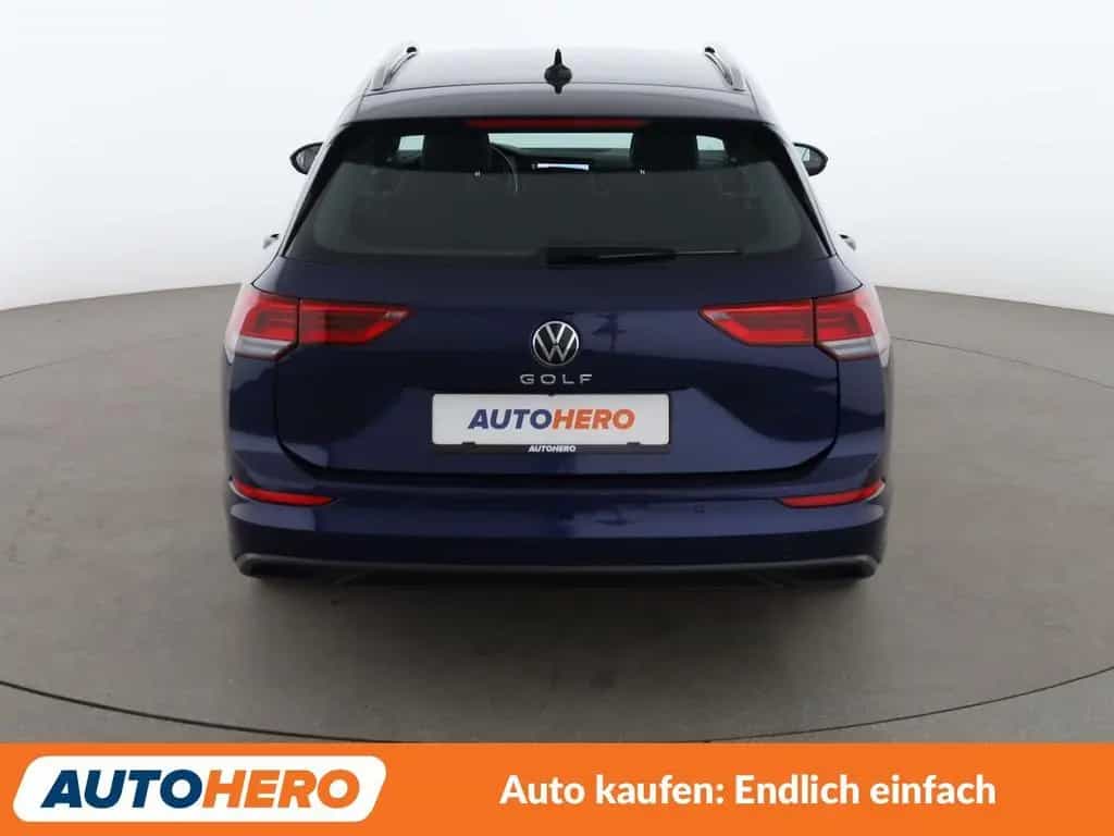 Volkswagen Golf VIII 1.5 TSI ACT Life*LED*TEMPO*PDC*SHZ* 07/2021-photo-4