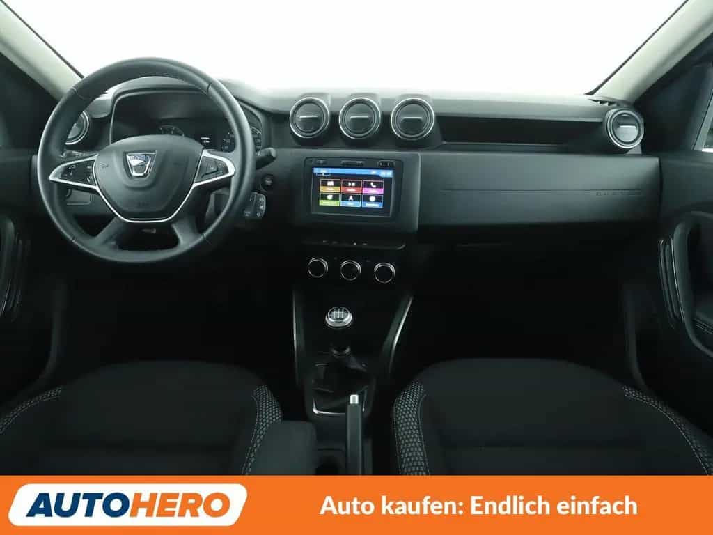 Dacia Duster 1.6 SCe Prestige *NAVI*CAM*TEMPO*SHZ*ALU* 12/2019-photo-11