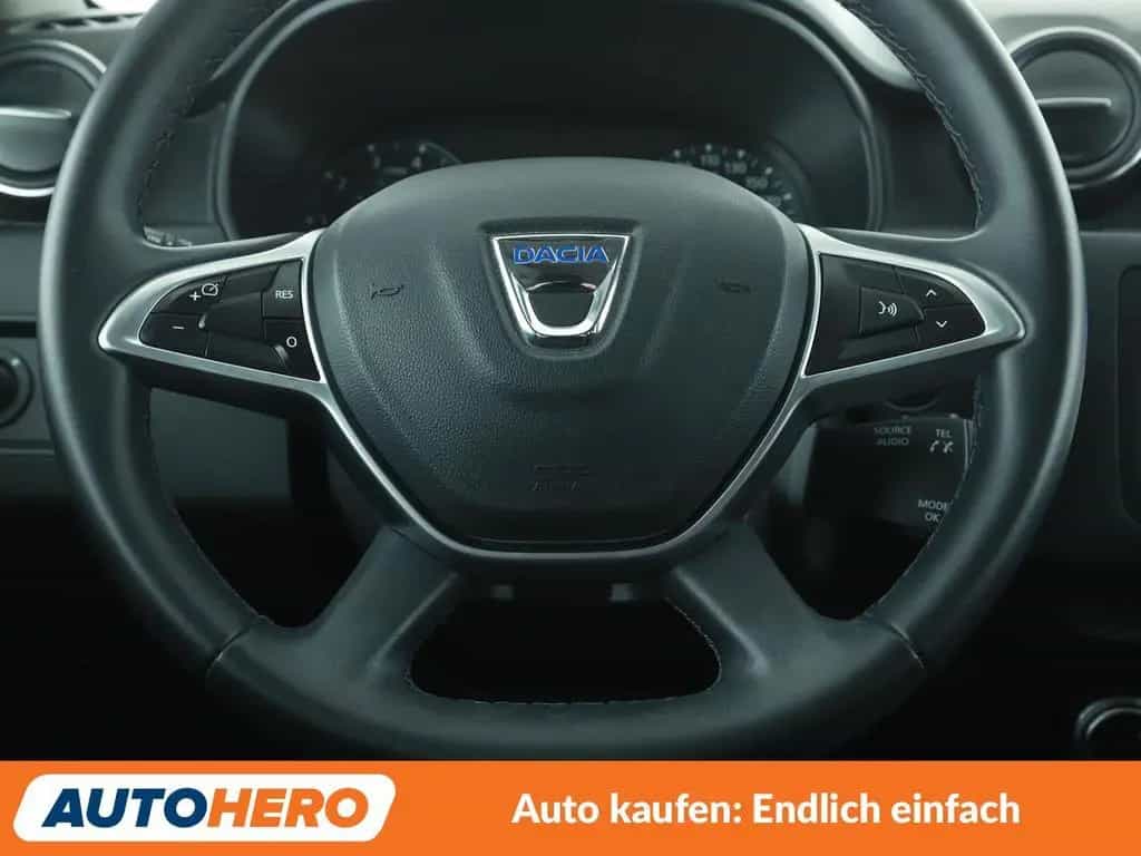 Dacia Duster 1.6 SCe Prestige *NAVI*CAM*TEMPO*SHZ*ALU* 12/2019-photo-18