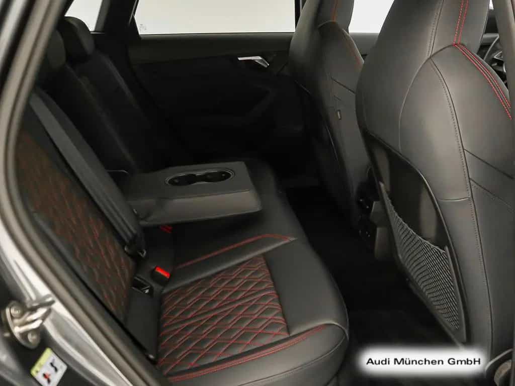 Audi A3 Sportback 35 TFSI S tronic S line Pano/Virtua 03/2023-photo-14
