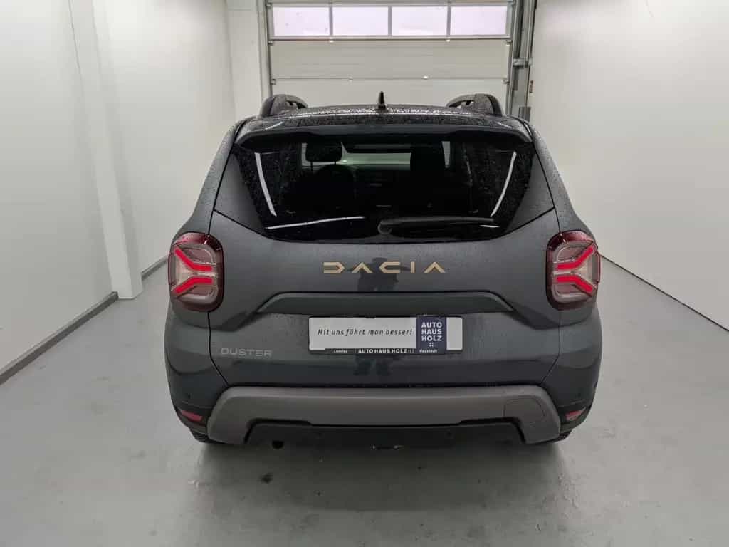 Dacia Duster 1.3 TCe 150 EDC Extreme AHK Allwetter 12/2023-photo-2