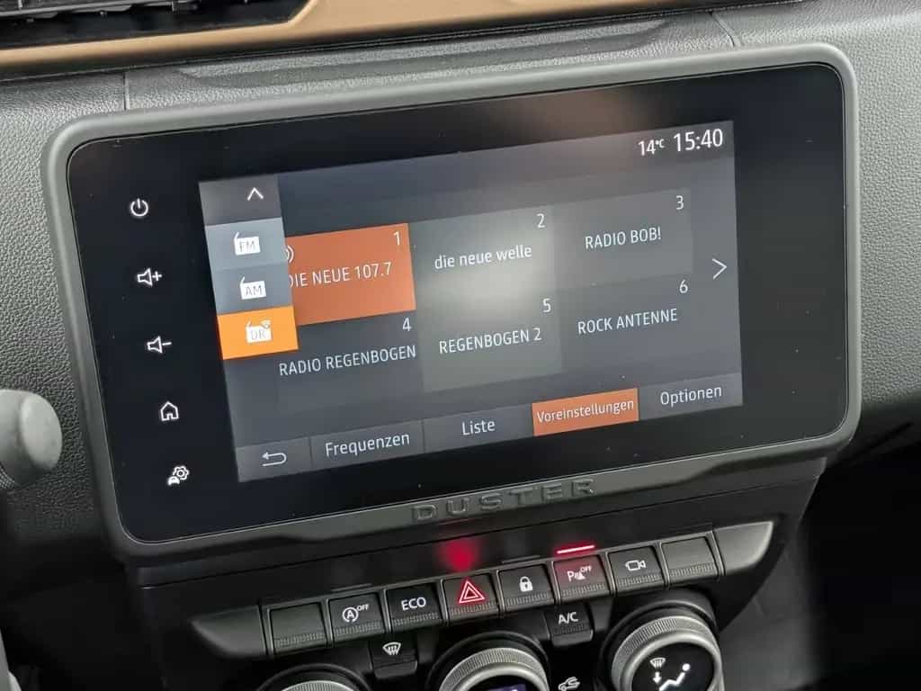 Dacia Duster 1.3 TCe 150 EDC Extreme AHK Allwetter 12/2023-photo-21
