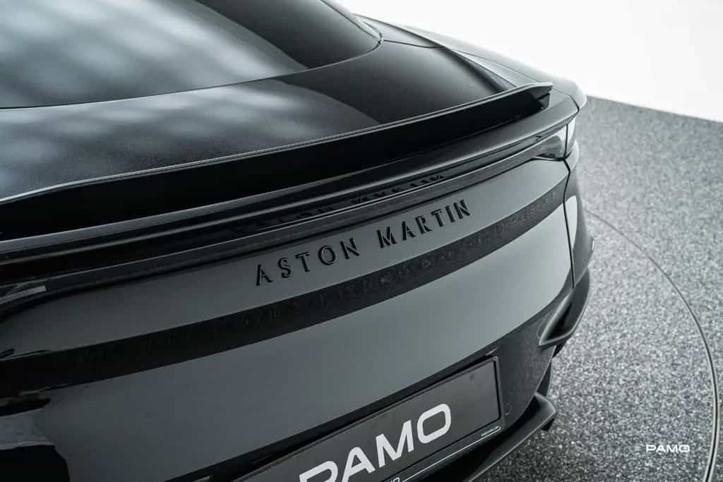 Aston Martin DBS | 1/300, Carbon, Titanium 02/2024-photo-16