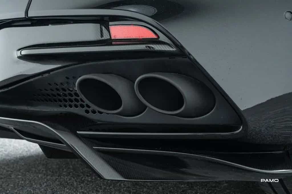 Aston Martin DBS | 1/300, Carbon, Titanium 02/2024-photo-17