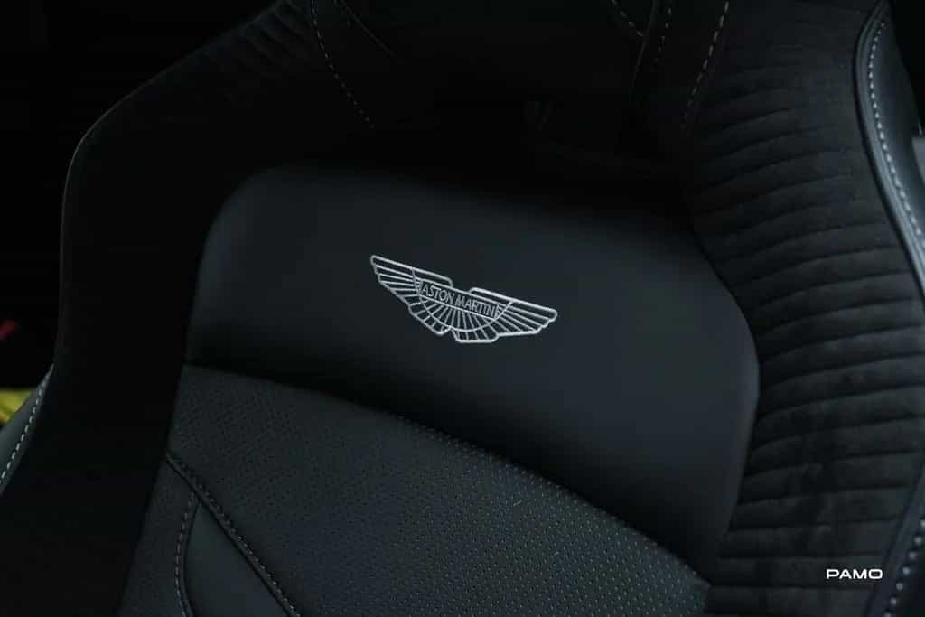 Aston Martin DBS | 1/300, Carbon, Titanium 02/2024-photo-19