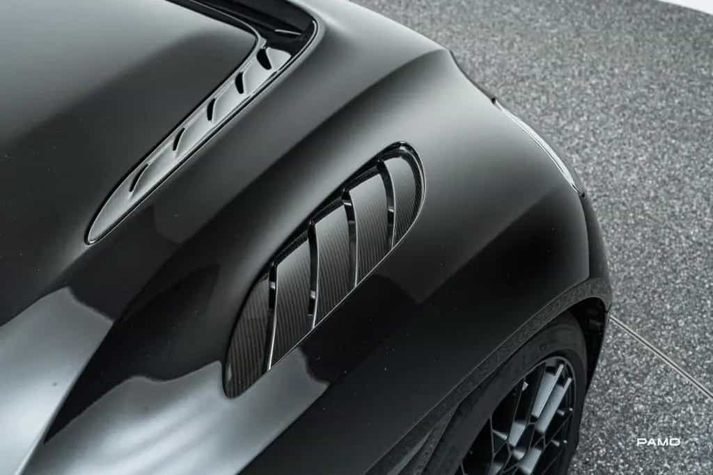 Aston Martin DBS | 1/300, Carbon, Titanium 02/2024-photo-24