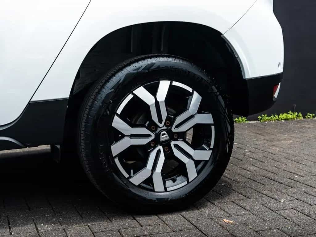 Dacia Duster II Prestige Automatik Leder 11/2022-photo-40