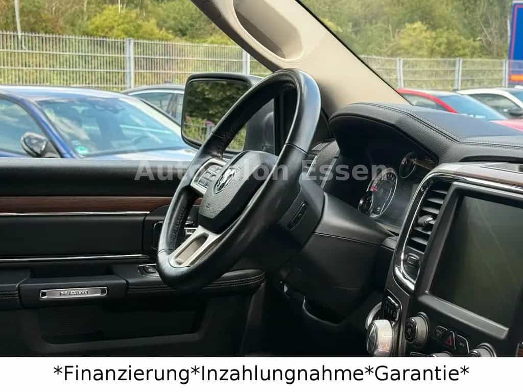 Dodge RAM 1500 5.7 V8 4x4 Laramie*Deutsch*1 Hand*LPG 05/2018-photo-31