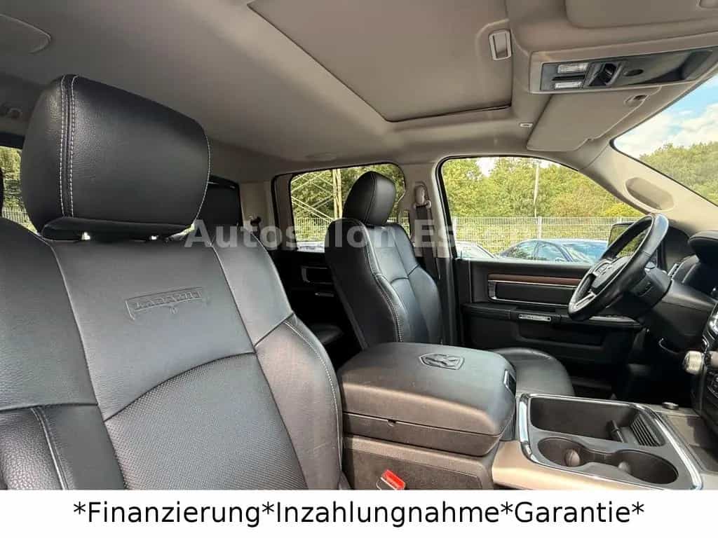 Dodge RAM 1500 5.7 V8 4x4 Laramie*Deutsch*1 Hand*LPG 05/2018-photo-32